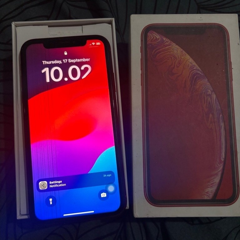 iphone xr 64gb inter
