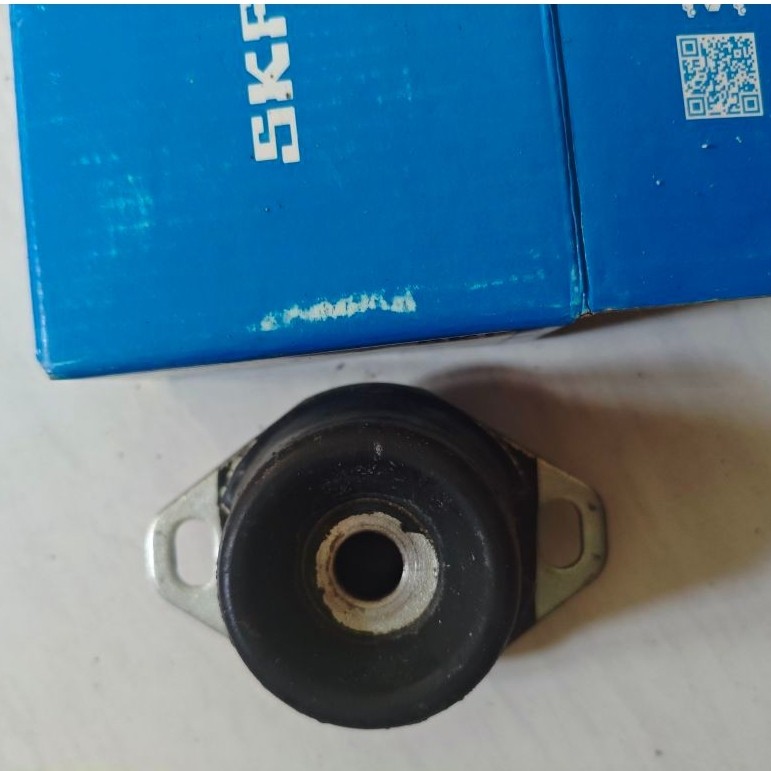 Mounting engine transmisi peugeot 206