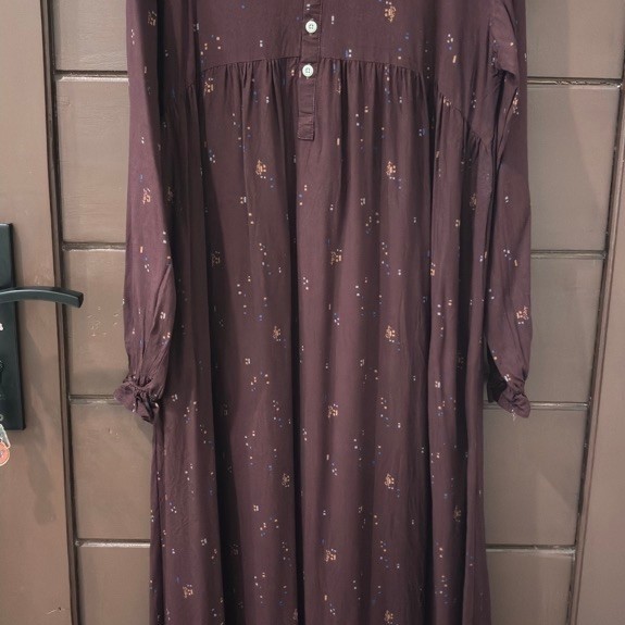 Preloved Ditsy Size M