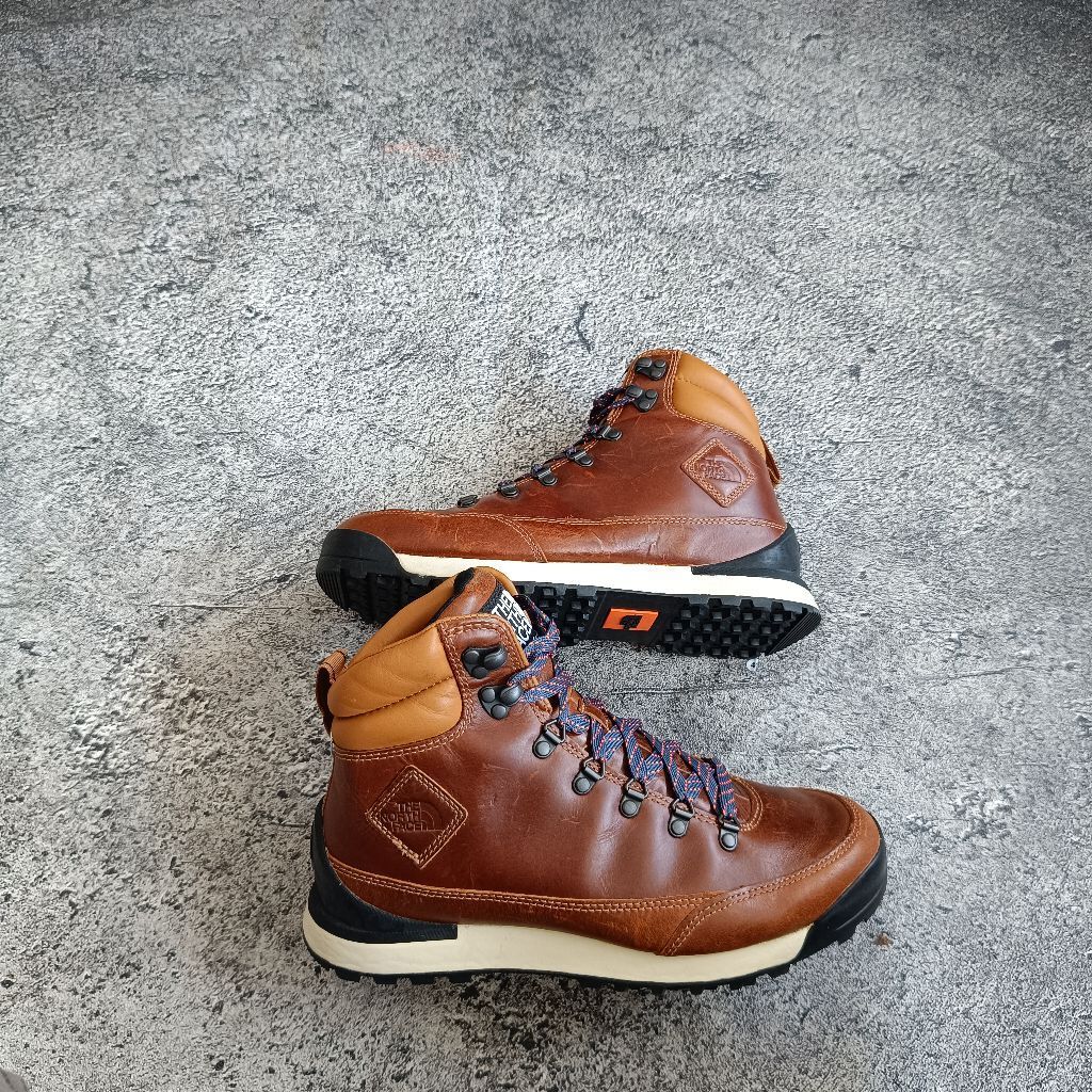 Sepatu TNF Outdoor Barkeley Running Size 42