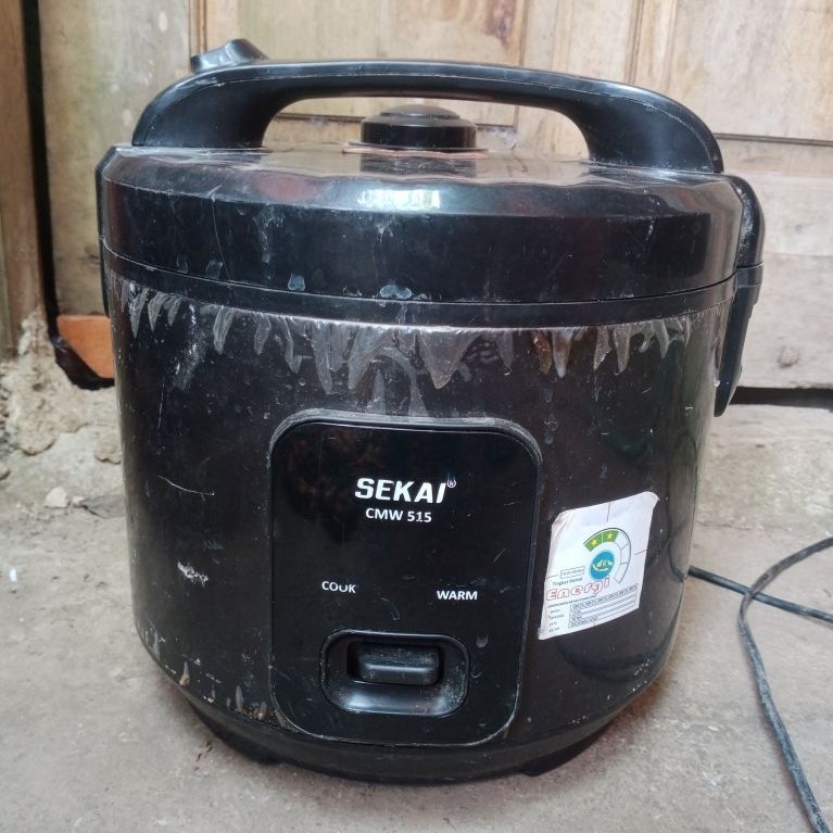 Majikom Rice Cooker 1,8 Liter SEKAI Second
