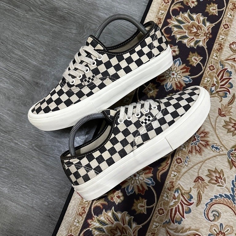 vans authentic pro skate chekerboard