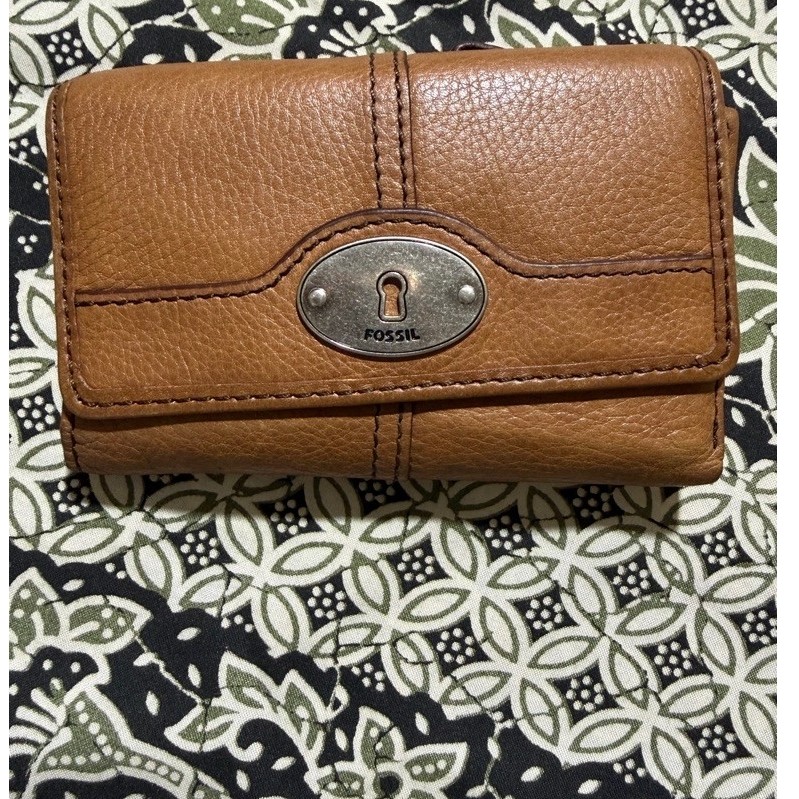 dompet fossil madox medium