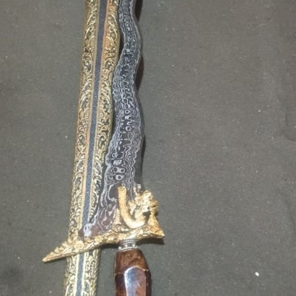 keris nogo siluman kinantah sepuh emas