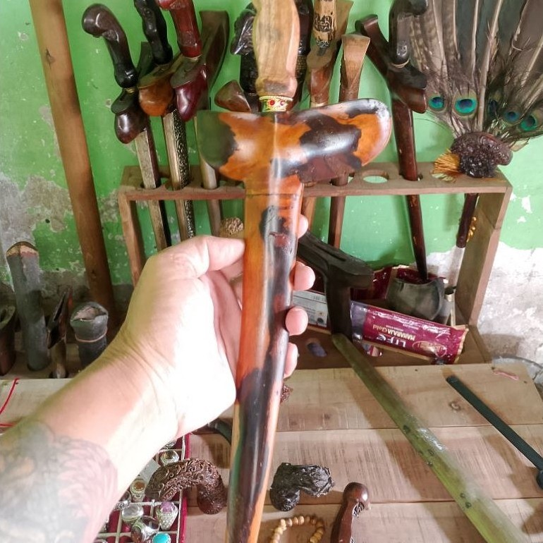 keris patrem jangkung luk 3 sepuh tangguh majapahit keris majapahit luk 3 sandangan timoho kuno