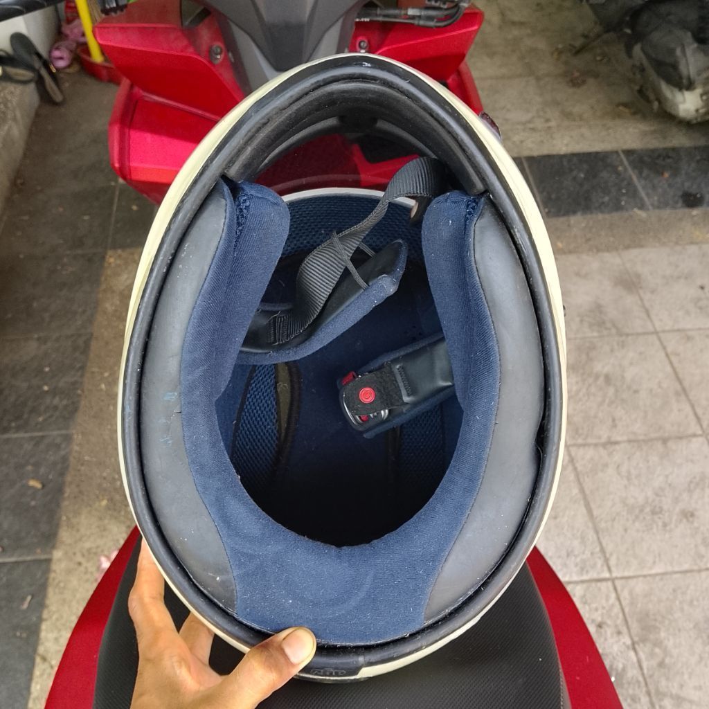 Helm AGV K-3 (Preloved)