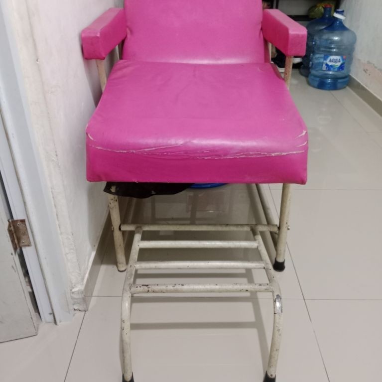Kursi Keramas Salon ( Second )