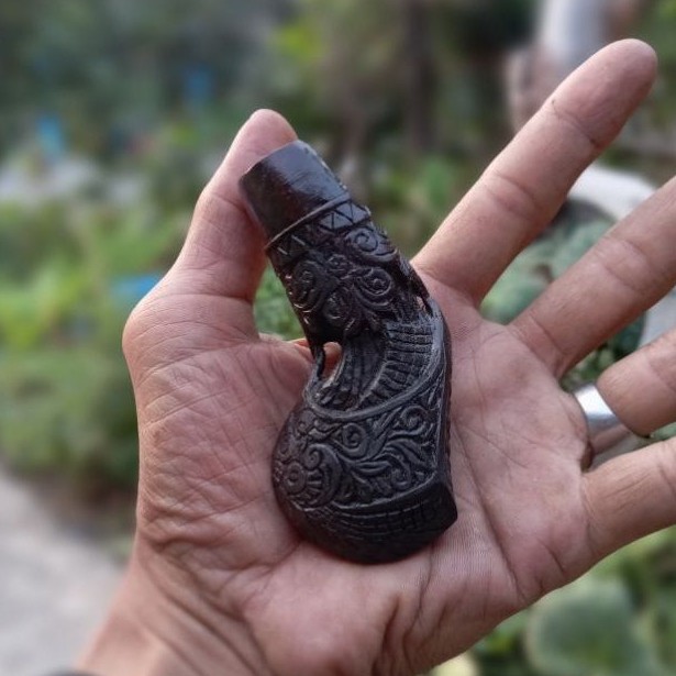 deder keris Cirebonan