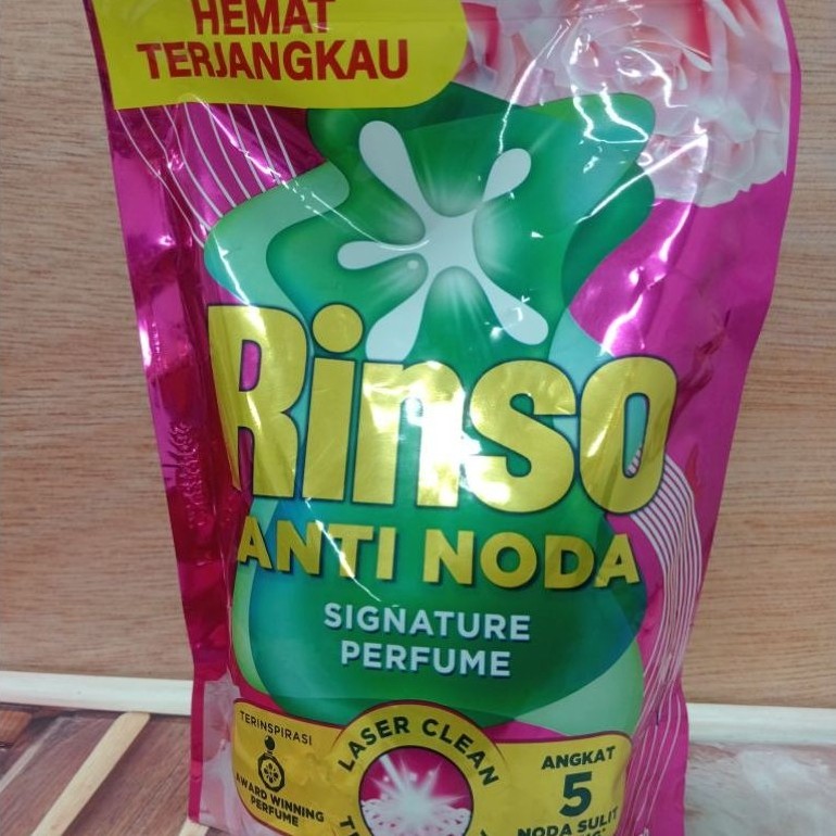 Rinso Deterjen Cair 1.5 Liter Anti Noda