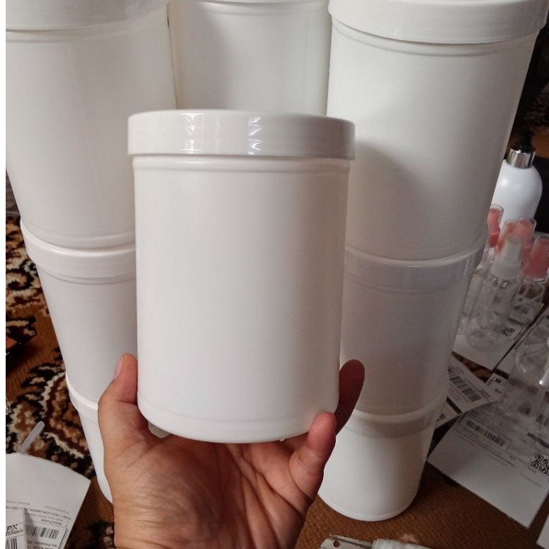 pot lulur 1000gr Putih susu