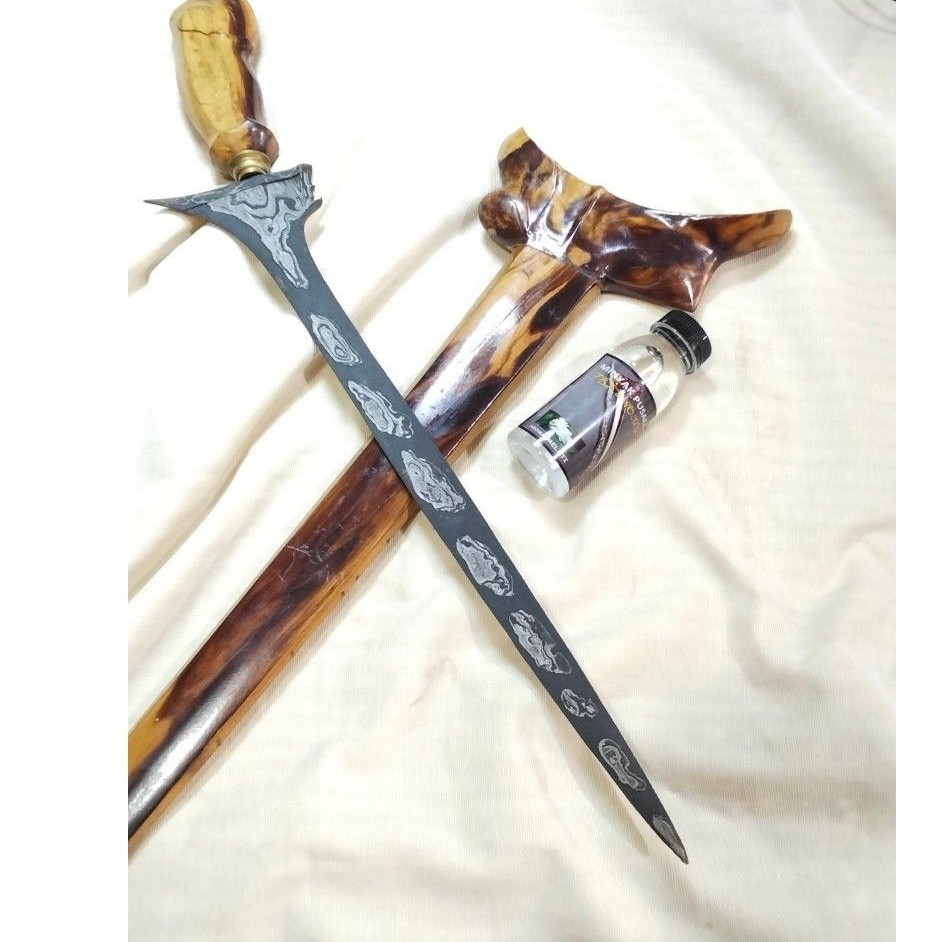 Keris Mundarang Sepuh Bilah Corok Pamor Bendo Segodo Tangguh Segaluh