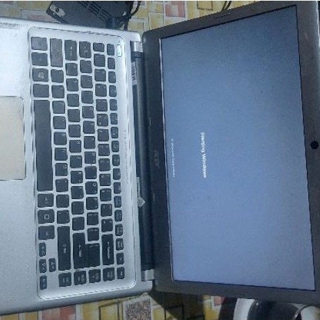 Laptop Acer V5 431 slim