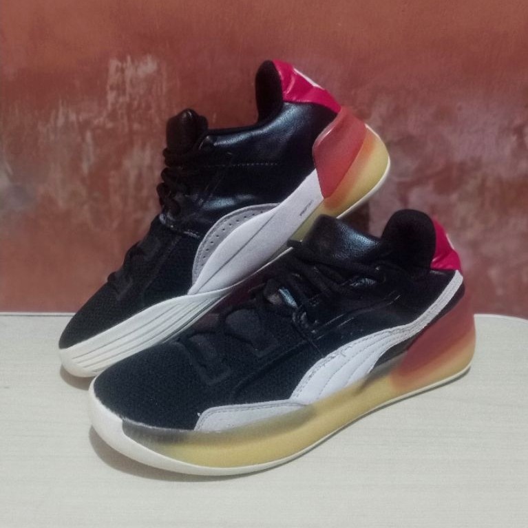 sepatu basket second size 45
