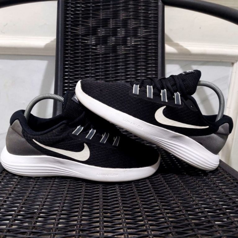 Sepatu Nike Lunar Converge Black Grey