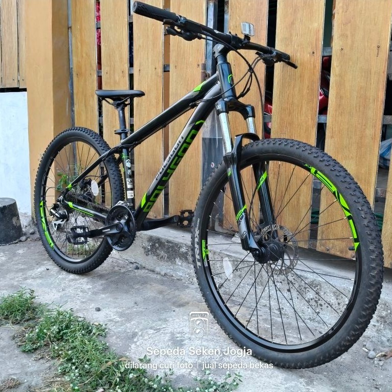 Sepeda Gunung MTB Polygon Premier 4 2020 Alloy size S UK 27,5 Normal