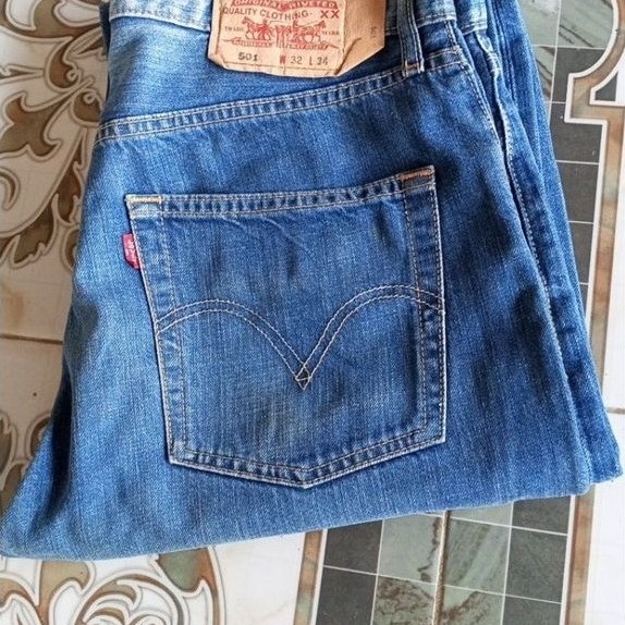 Celana Jeans Denim Second Bekas Branded Levis Size 32