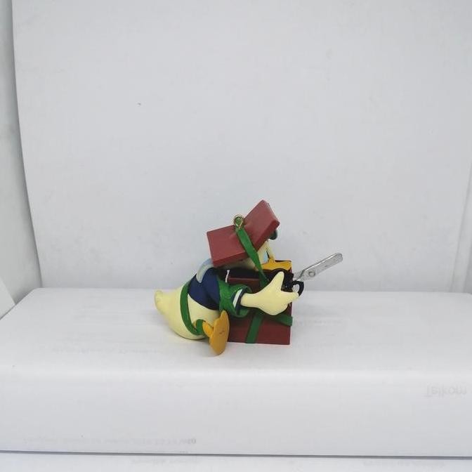 Hallmark Disney Donald Duck Figure