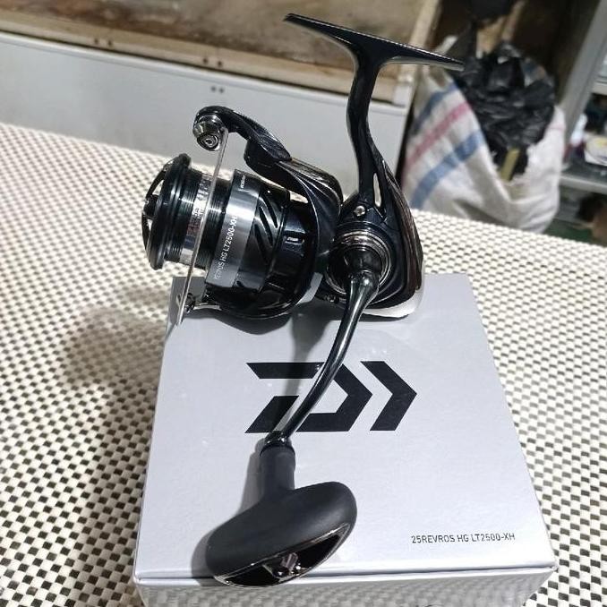 Reel Daiwa REVROS HG LT 2025  2500-XH | 3000-CXH Pancing