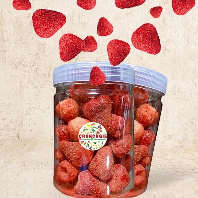 

Korean Strawberry Crisp Keripik Strawberry Freeze Dried Snacks - 300ml strawberry GS