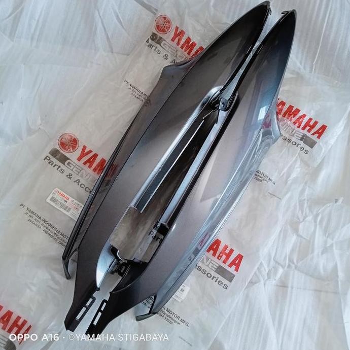 cover body belakang Mio smile abu-abu grey original