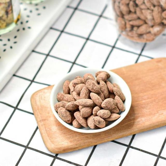 

Chocolate Roasted Almond Kacang Almond Panggang Gr