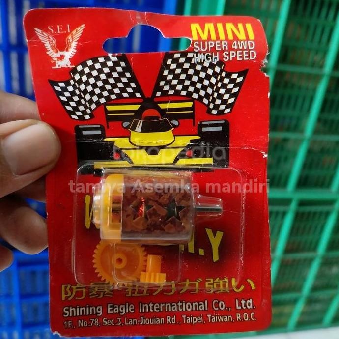 DINAMO TAMIYA SHINING EAGLE + GIR SET