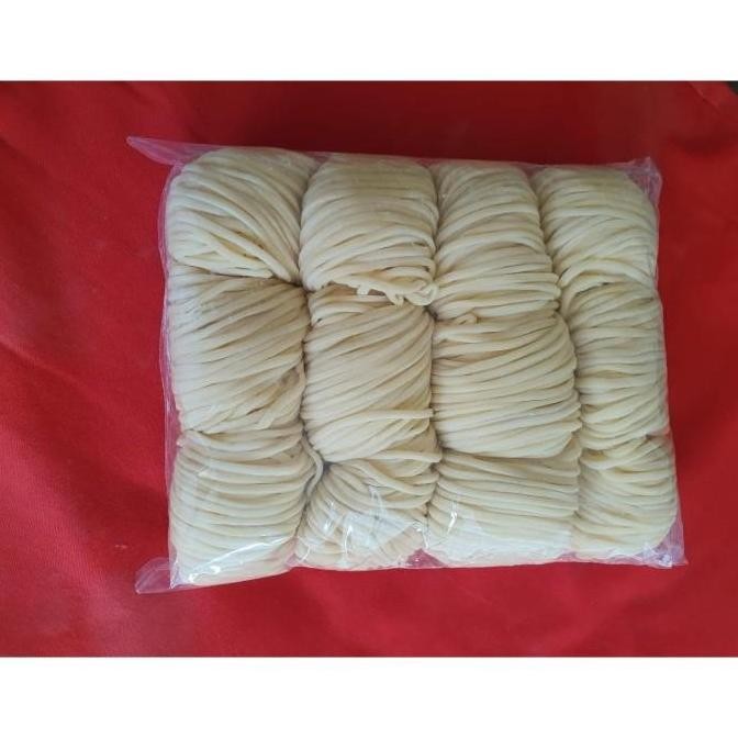 

MIE UDON MENTAH LEBIH LICIN DAN ENAK COCOK UNTUK JUALAN ATAU PRIBADI