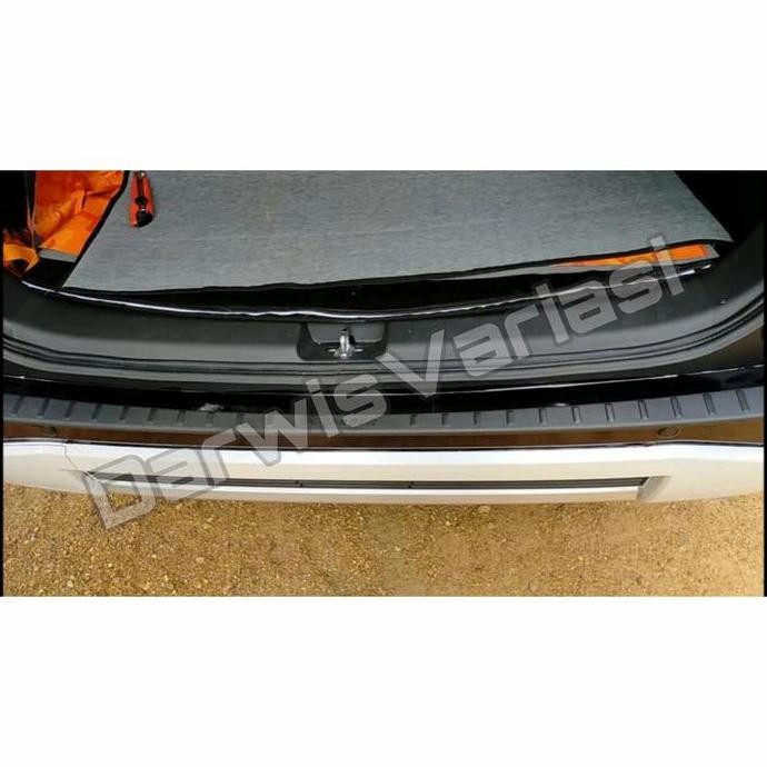 TERLARIS - SILLPLATE BELAKANG XPANDER CROSS 2020 REAR SCUFF PLATE BLACK JSL