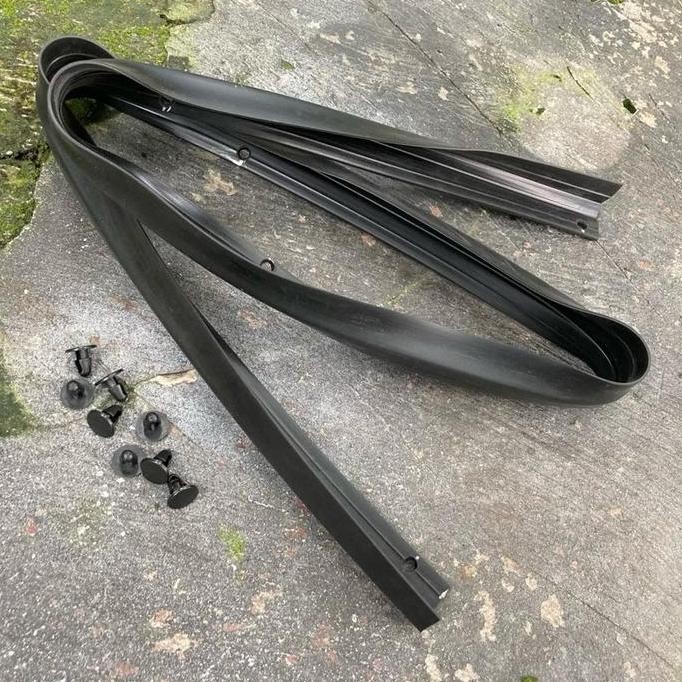 Promo Seal Hood To Radiator Support Karet Kap Mesin Depan Pengganti Toyota Starlet EP70 EP71 Kotak E