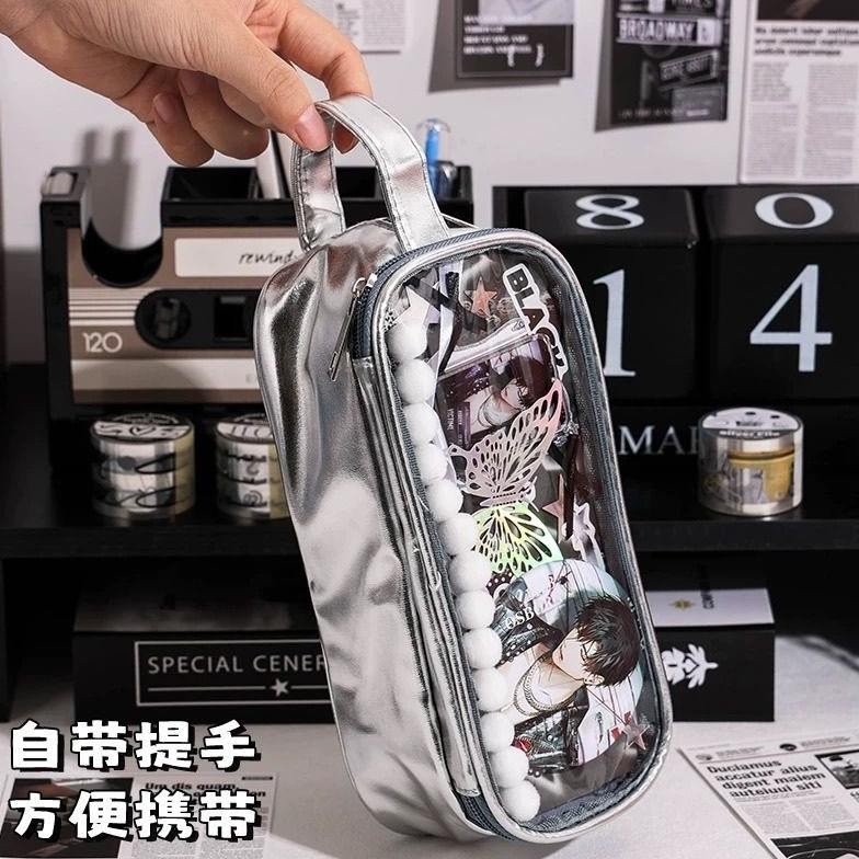 

Ufo-2025 [Penjual Lokal] Tas Alat Tulis Pvc Diy Kotak Pensil Aesthetic Itabag Badge Card Stationery Bag Tas Pena Tahan Air Tempat Pensil Kapasitas Besar