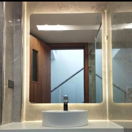 suk Cermin Kotak Led Touch Screen Kamar Mandi Moderen