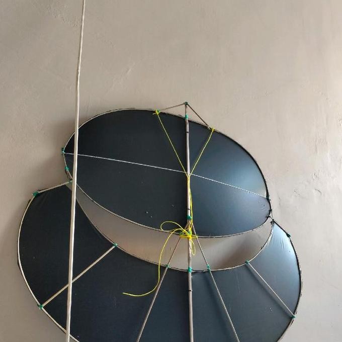 (Good) LAYANGAN GAPANGAN PEGON 1 METER SET SAMA SENDAREN