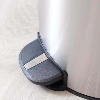 Tempat sampah injak stainless 12 liter