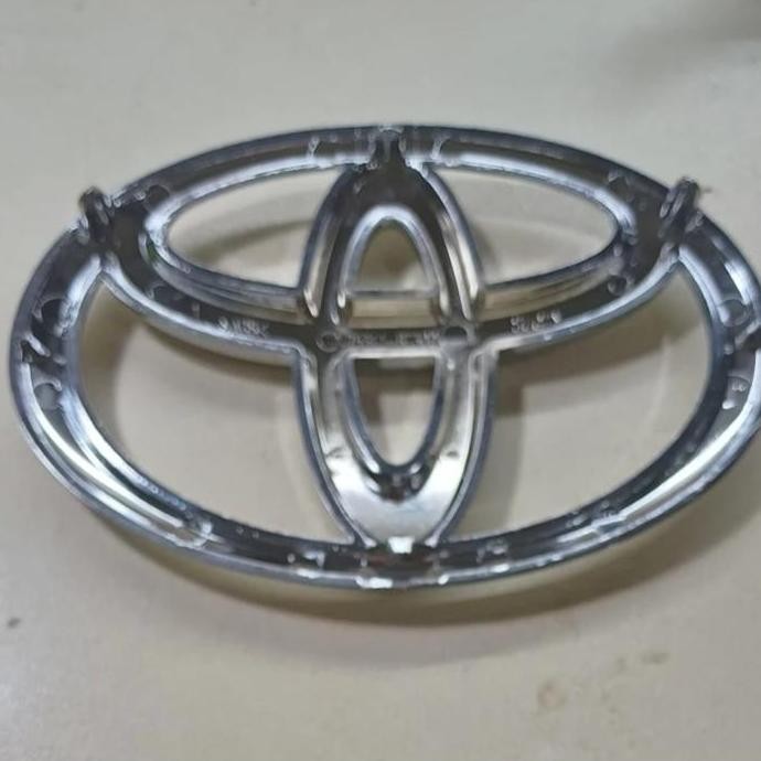 Logo Emblem Toyota Penganti Logo Burung Garuda Agya Original Toyota