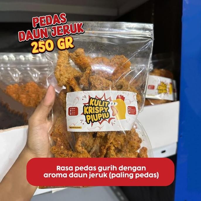 

New PiuPiu - Kulit Ayam Crispy 250gr Snack Cemilan Rasa Jalapeno/Original/Pedas Daun Jeruk Keripik Food