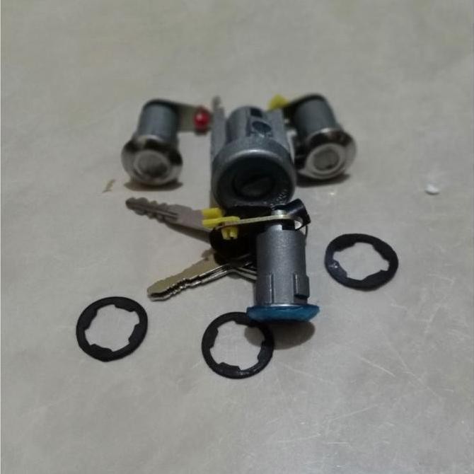 Kunci Set Toyota Corolla Ke30