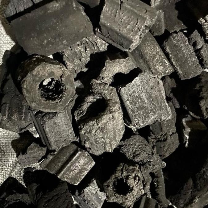 Arang Briket Sawdust Charcoal Bbq / Arang Briket For Resto / Arang Briket Sawdust (Serbuk Kayu) Grad