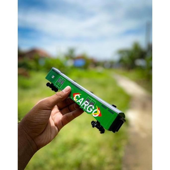 Kereta Api BAHAN FULL AKRILIK, Gerbong Cargo Mainan kereta Api