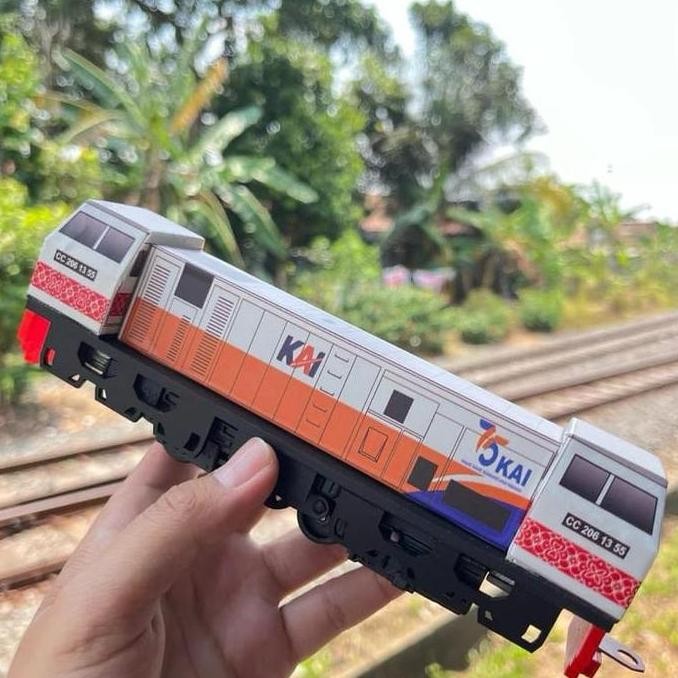 Miniatur Kereta Api Lokomotif cc206 SPESIAL G20 FULL AKRILIK Mesin