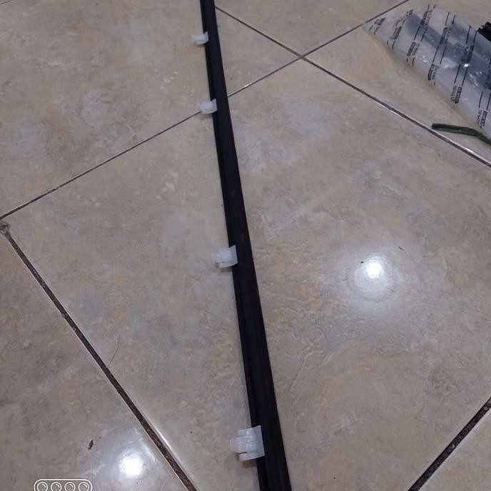 Pelipit karet kaca luar avanza xenia old 2006 2007 20 2009 2010 2011