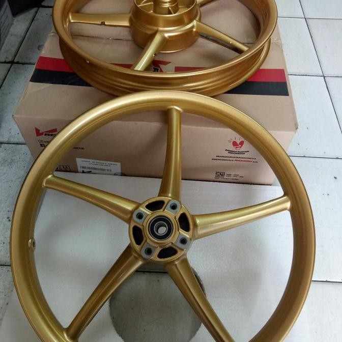 PELEK RECING ROSSI SANCA RC MODEL RCB YAMAHA RX KING RING 17