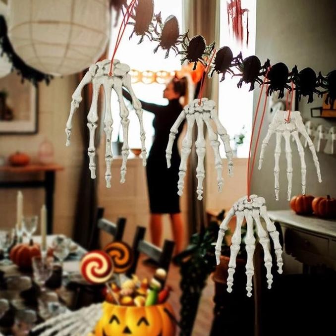 Tangan Tengkorak Manusia Realistis Bahan Plastik Untuk Dekorasi Pesta
