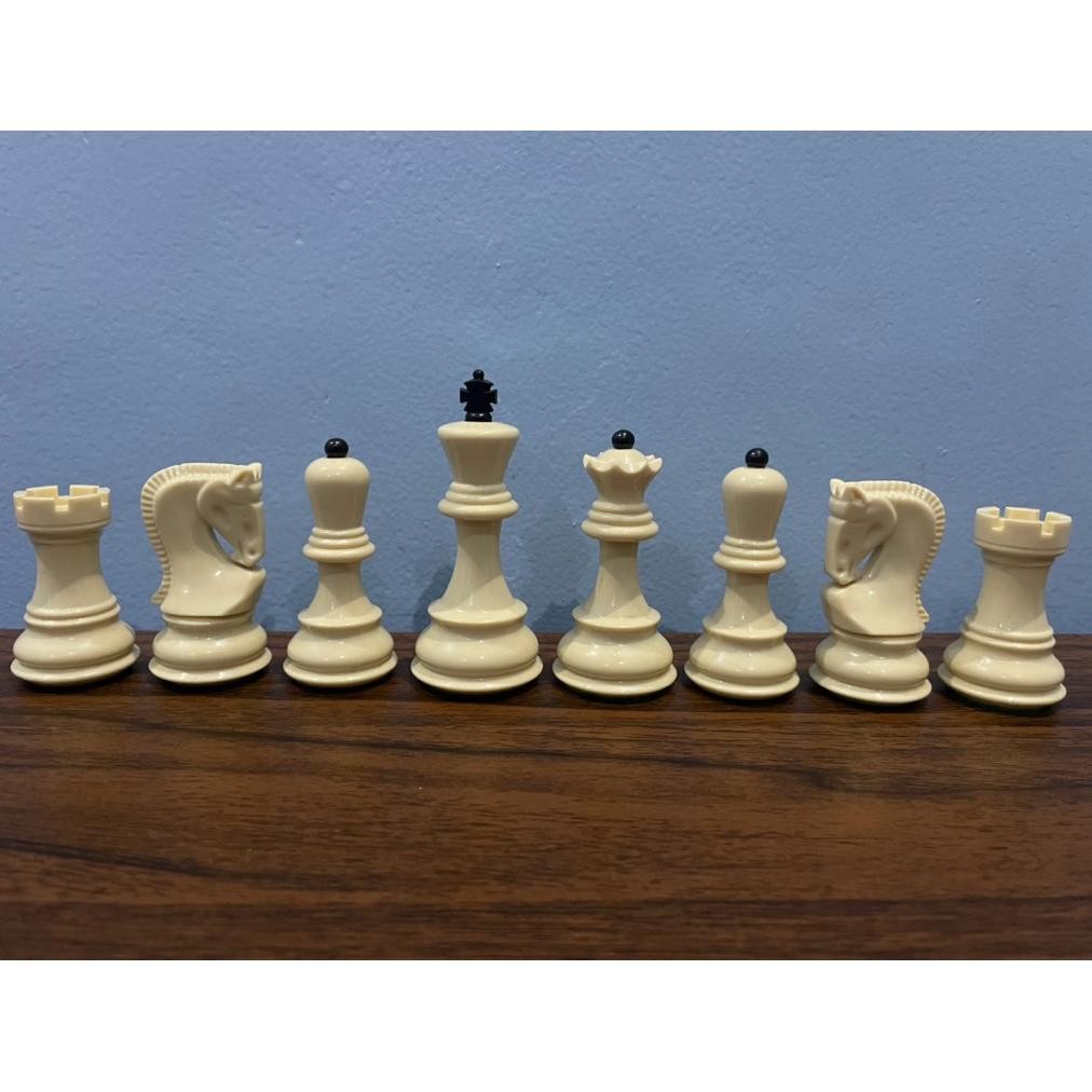 Buah Catur Plastik Tipe Zagreb - Catur Plastik Impor