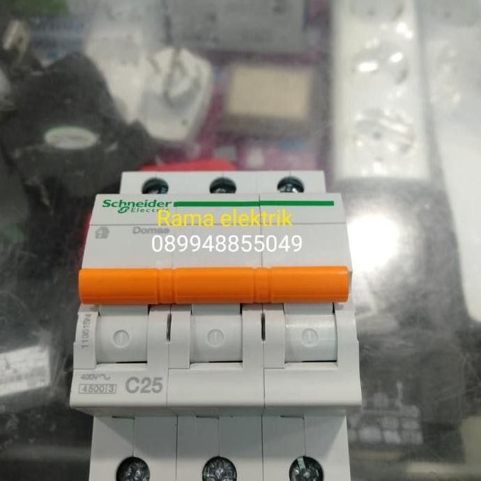 MCB Schneider 3Phase 25A