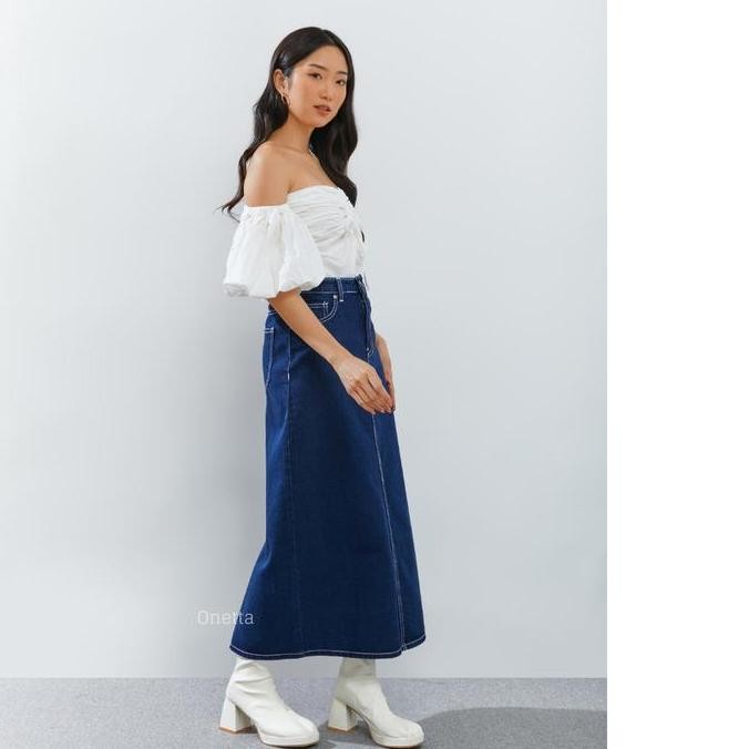 Onetta - Hannah (Raw Blue) - Rok Jeans Basic High Waist Panjang Hijab Friendly Warna Biru Kancing Ke