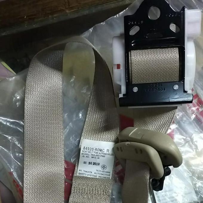 safety belt/sabuk pengaman depan Ertiga non AIRBAGS