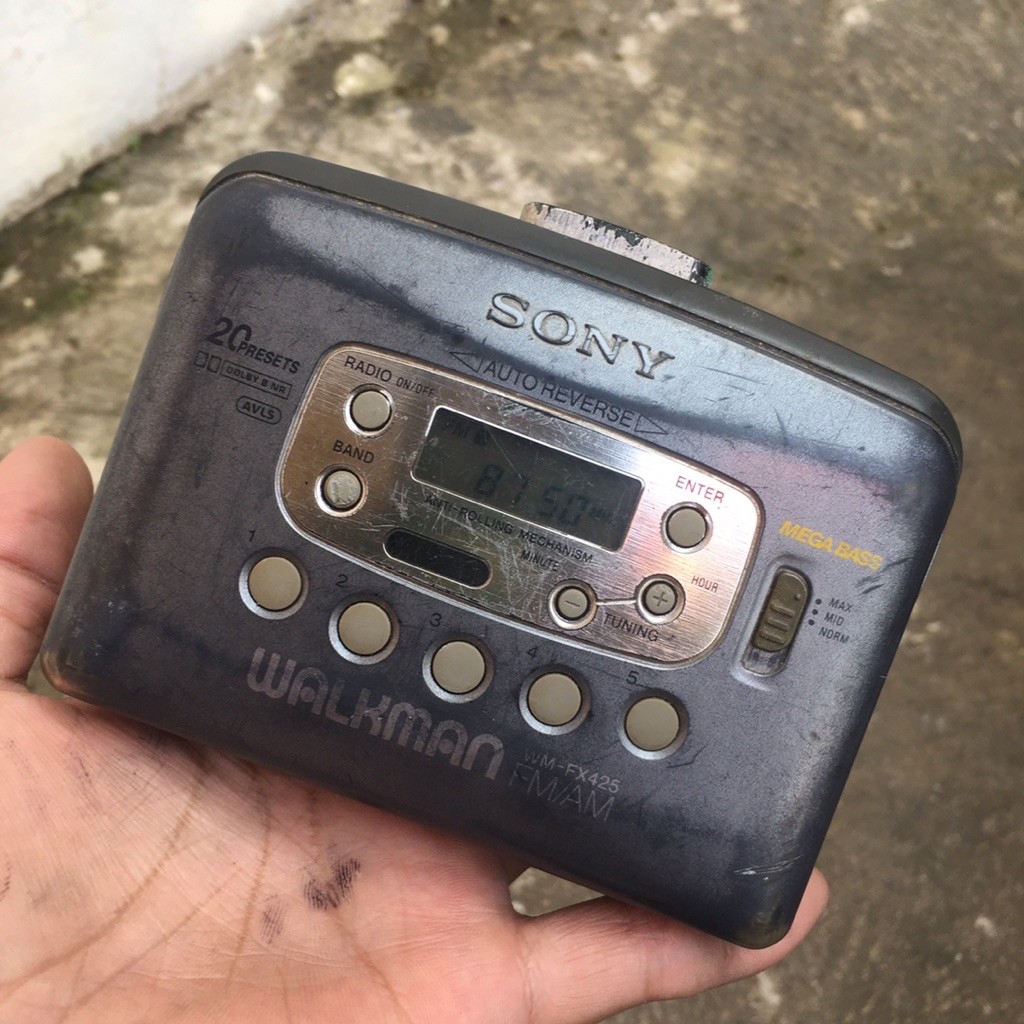 Walkman Sony Fx425 - Radio - Pemutar kaset
