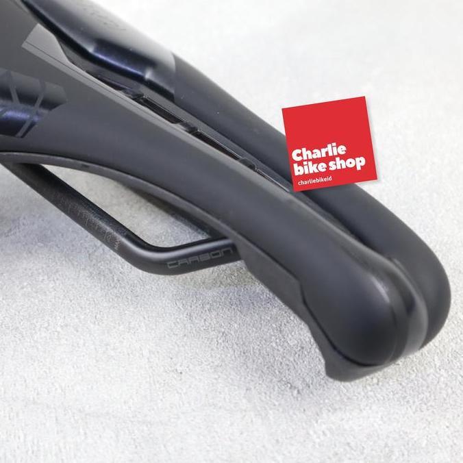Promo Triathlon & Time Trial Saddle PRO BRAND Stealth Aero AF TSA 1.1 - 132mm - Sadel Sepeda TT PRO 