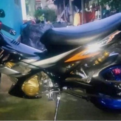 Spakbor Topi Swing Arm Modifikasi Suzuki Satria Dengan Aksesoris Motor Sport Motorcycle Baru
