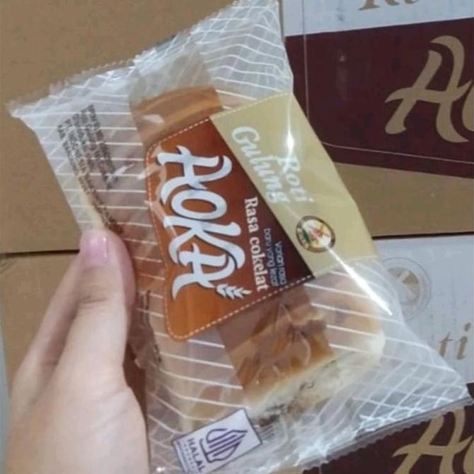 Cakes- Aoka Roti & Kue Aoka Momotaro 1 Dus Isi 60